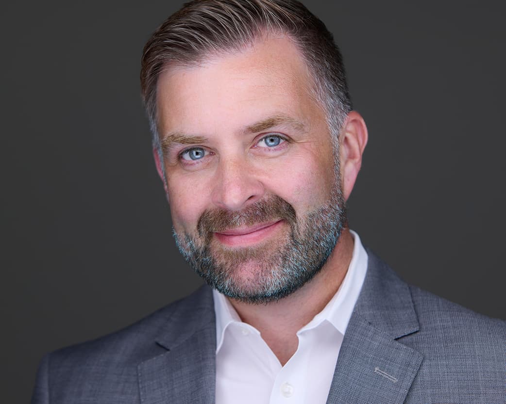 Executive headshot photographer Washington DC - Professional business portrait