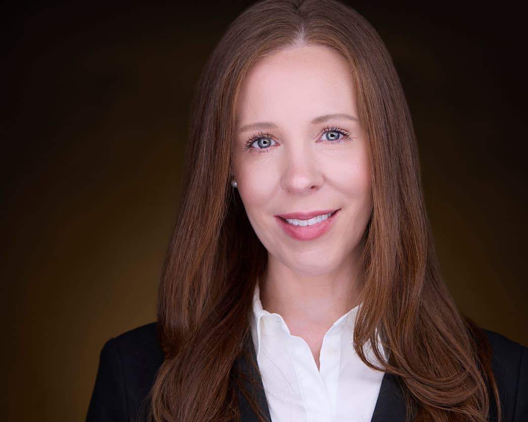 Professional corporate headshot Washington DC - Business portrait photography near me